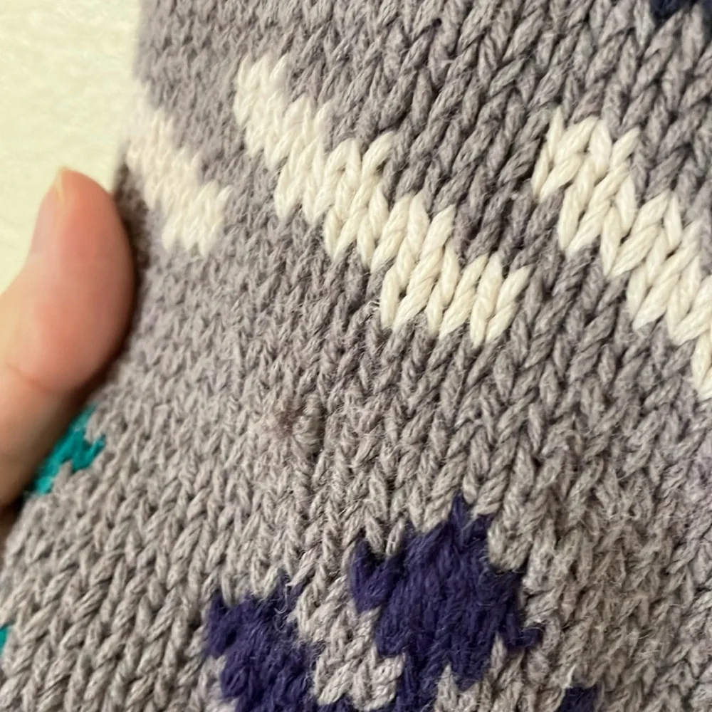 VTG International Rough Cut Knit Crewneck Sweater, M